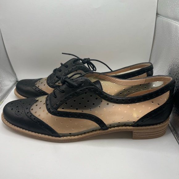 Stuart Weitzman Dandy Wingtip Black Leather Clear Vinyl Oxfords 7N Spain Womens - Picture 3 of 8